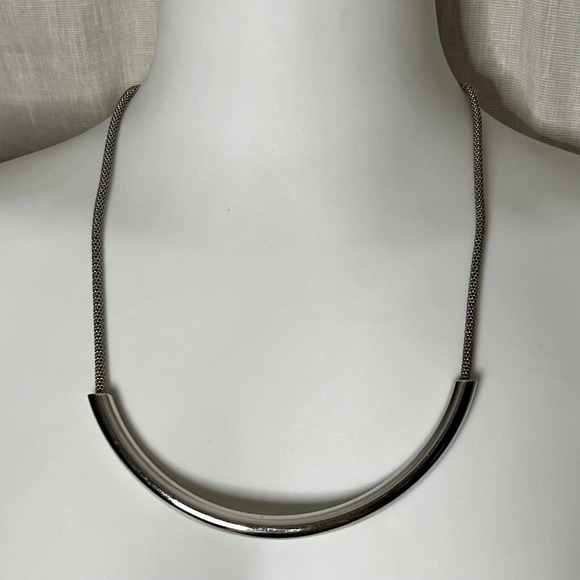 Avenue Women's Silver-Tone Metal Curved 1/2 Tube & Tube Chain Necklace - Picture 2 of 12